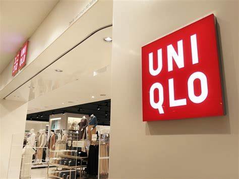 UNIQLO apre a Milano, pronti con t-shirt a tema Pokémon e altri brand!
