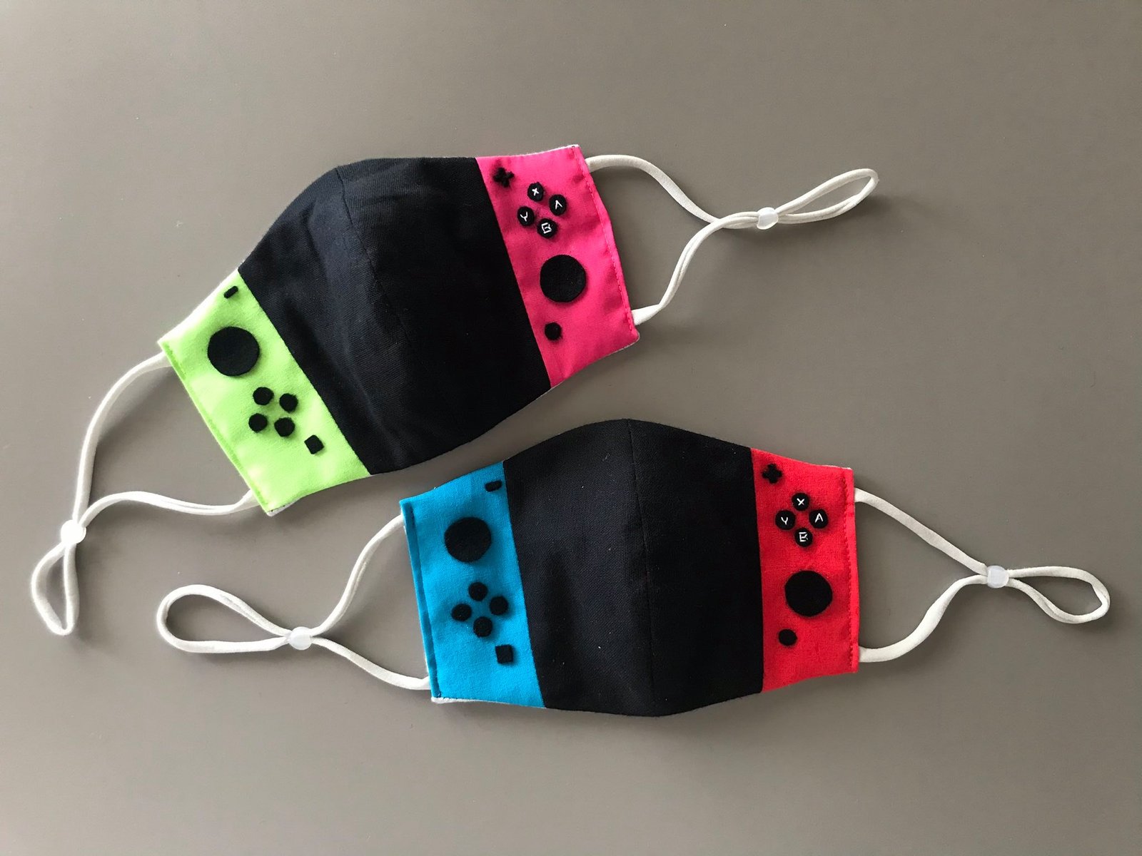 Un fan Nintendo ha creato delle splendide mascherine a tema Nintendo Switch!
