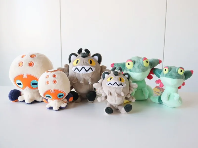 Mostrati i peluche di Meowth forma Galar, Clobbopus e Dreepy!