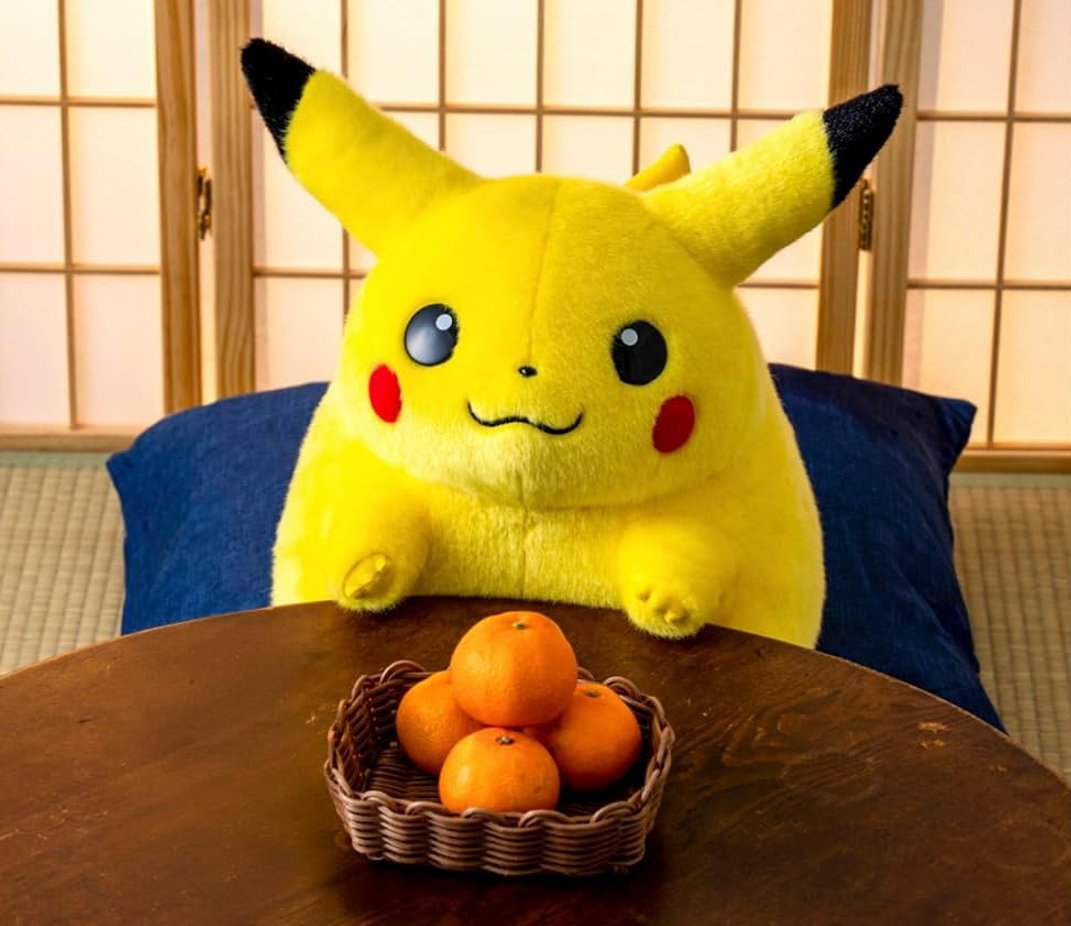 Il Pikachu “Chubby Chu” torna ufficialmente: Takara Tomy prepara un peluche speciale per il 30° anniversario Pokémon